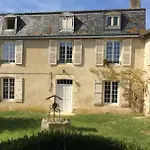 Les Buis Bed & Breakfast